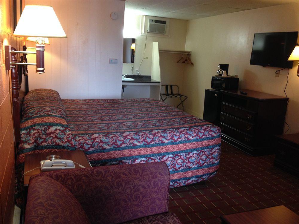 Scottish Inns Tonawanda Exterior photo